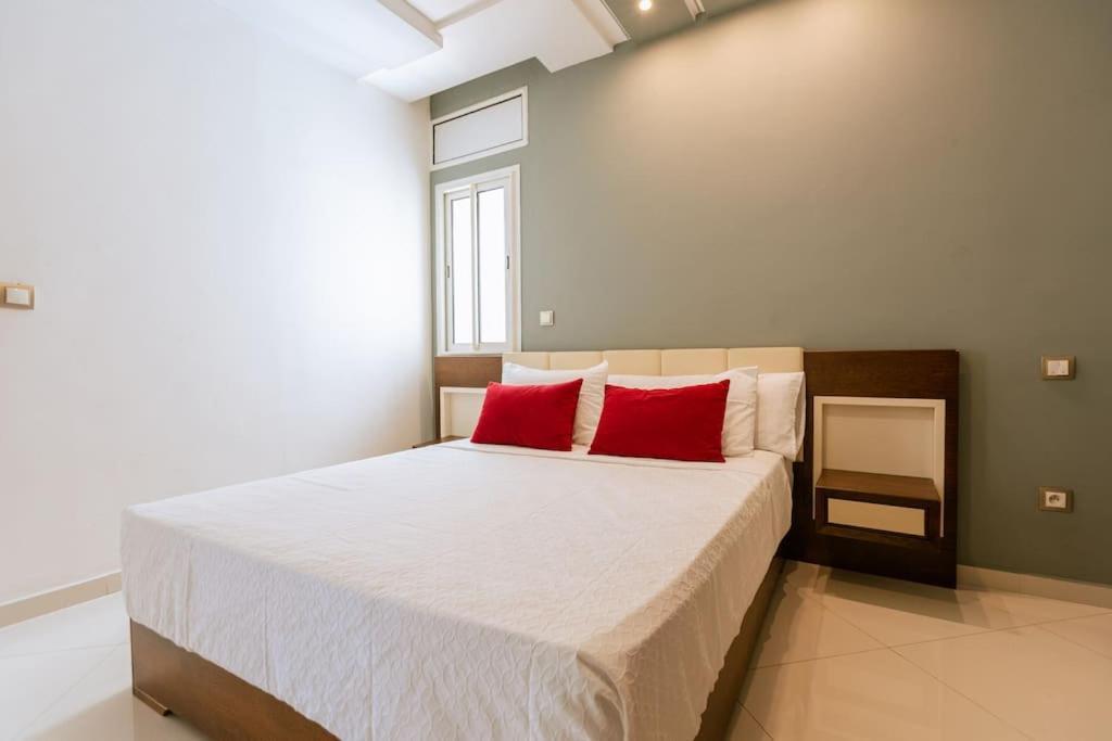 Central 2-Bedrooms Near Beach & Dining Tanger Exteriör bild
