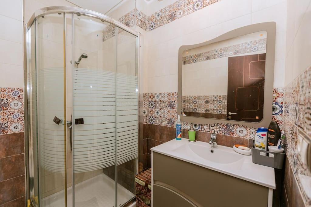 Central 2-Bedrooms Near Beach & Dining Tanger Exteriör bild