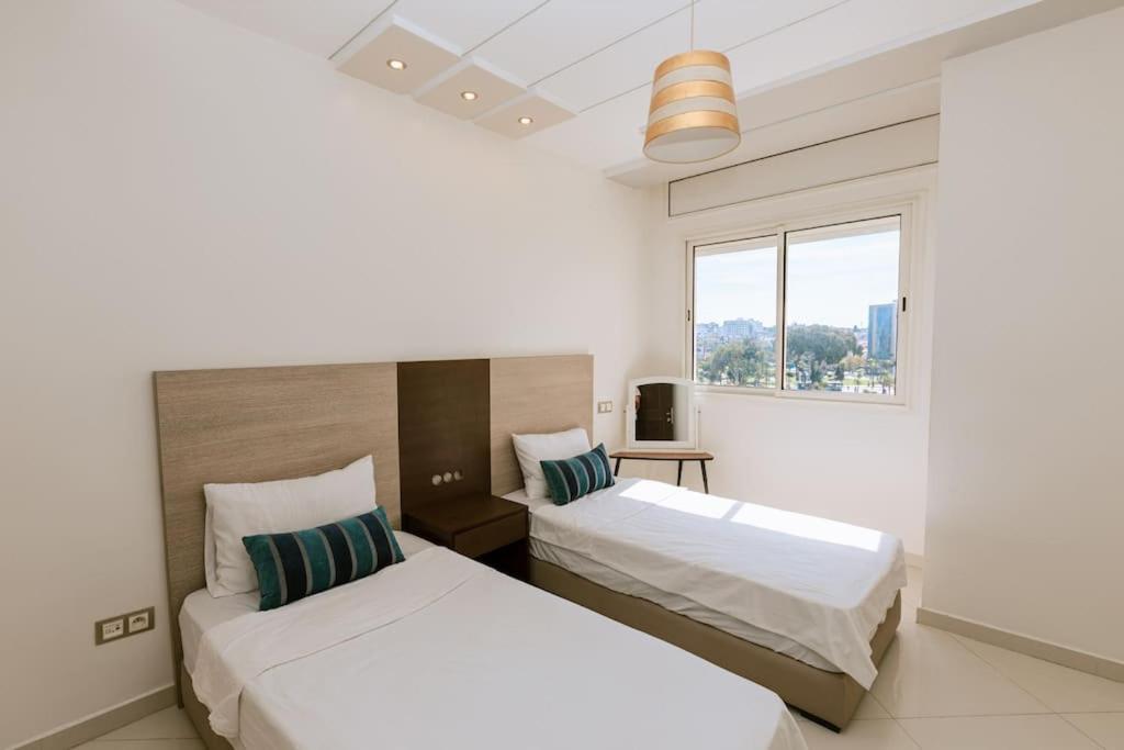 Central 2-Bedrooms Near Beach & Dining Tanger Exteriör bild